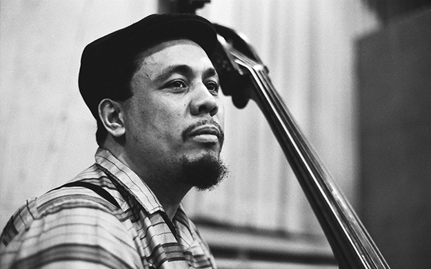 Charles Mingus : Le Chaos Sublime d'un Golem du Jazz